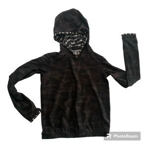 Althleta Girl Dri Fit althletic pullover